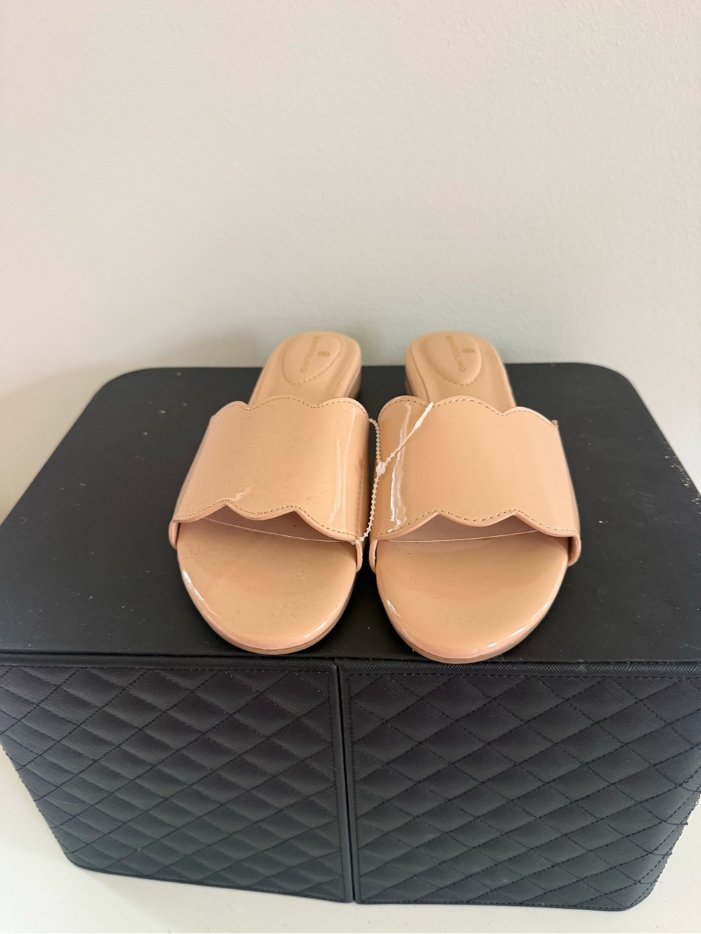 Bandolino Nude Scallop Slide Sandals